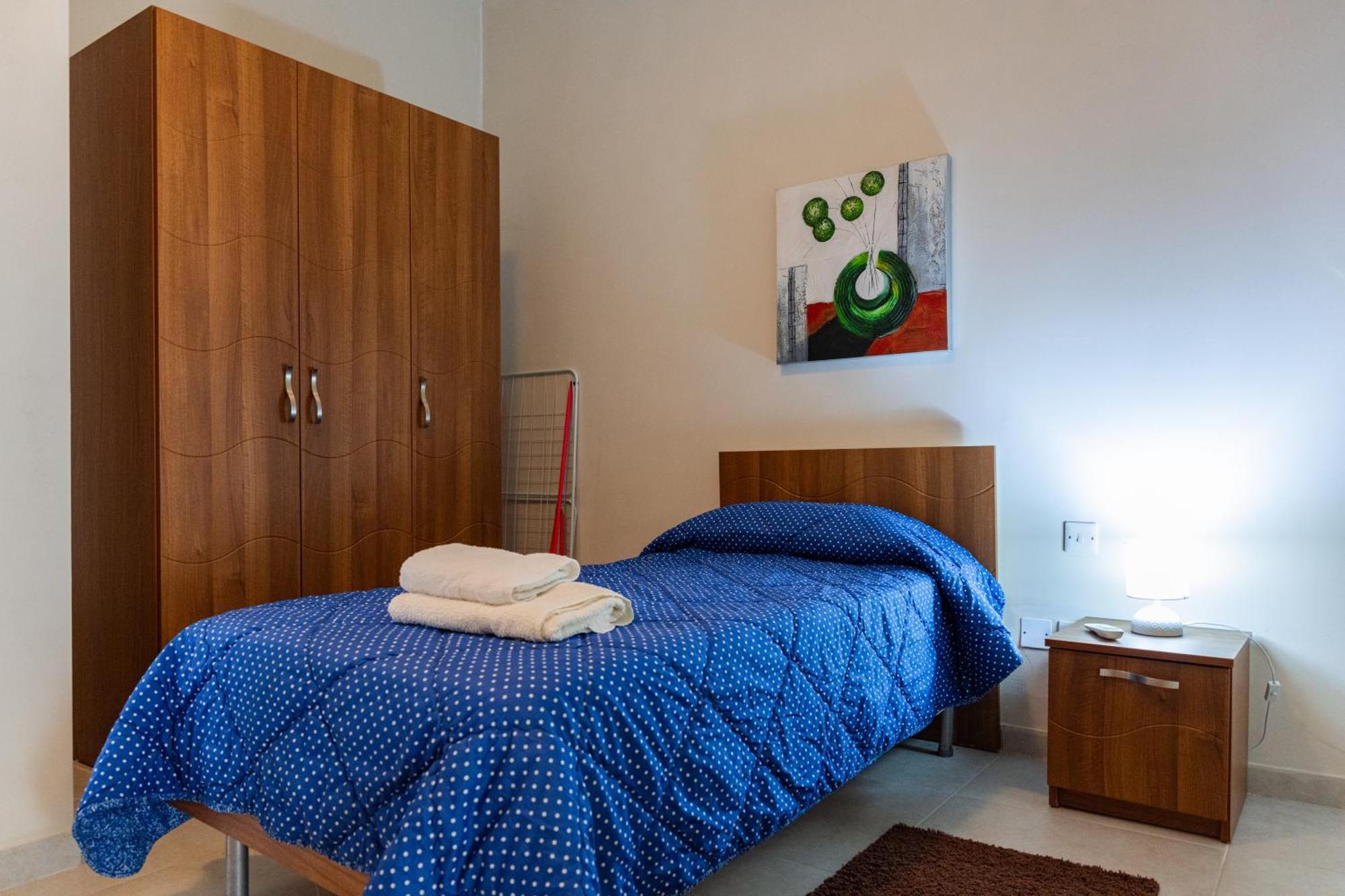 Your Quiet Retreat In Apartment